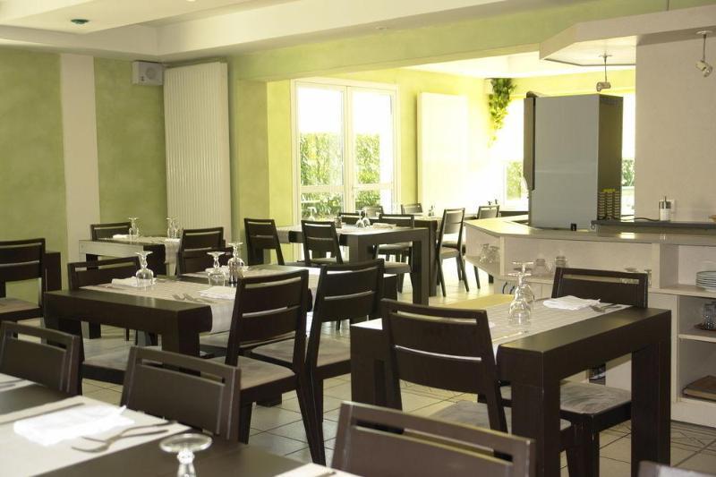 La Bonne Etape Hotel Évreux Eksteriør billede